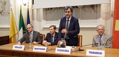 Il prof. Mantovani, scienziato di fama internazionale, ospite dell'Ateneo