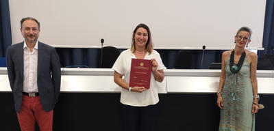 Si laurea in  Scienze della Formazione e della Comunicazione,  la campionessa di pallanuoto Federica Radicchi